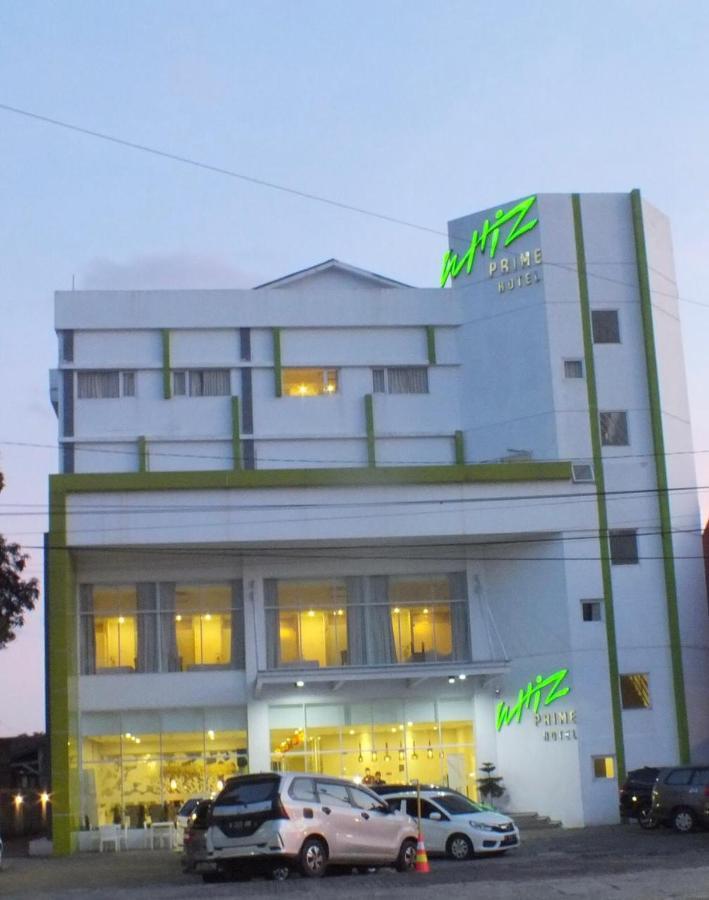 Whiz Prime Hotel Sudirman Cilacap Dış mekan fotoğraf
