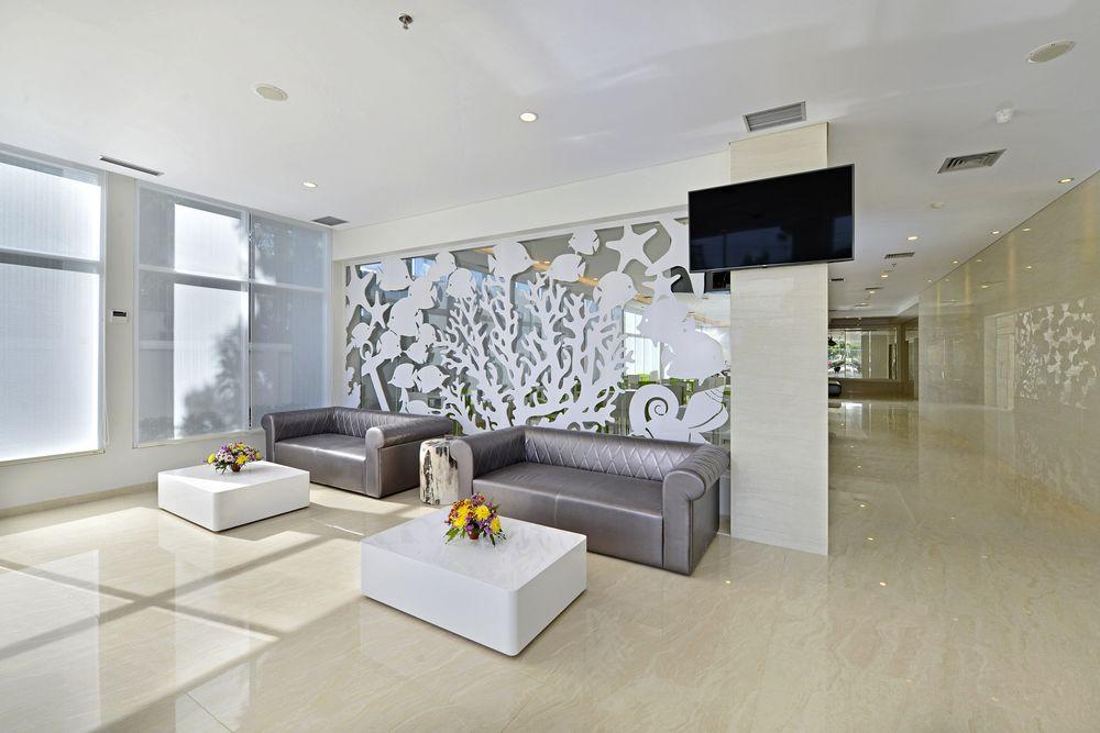 Whiz Prime Hotel Sudirman Cilacap Dış mekan fotoğraf