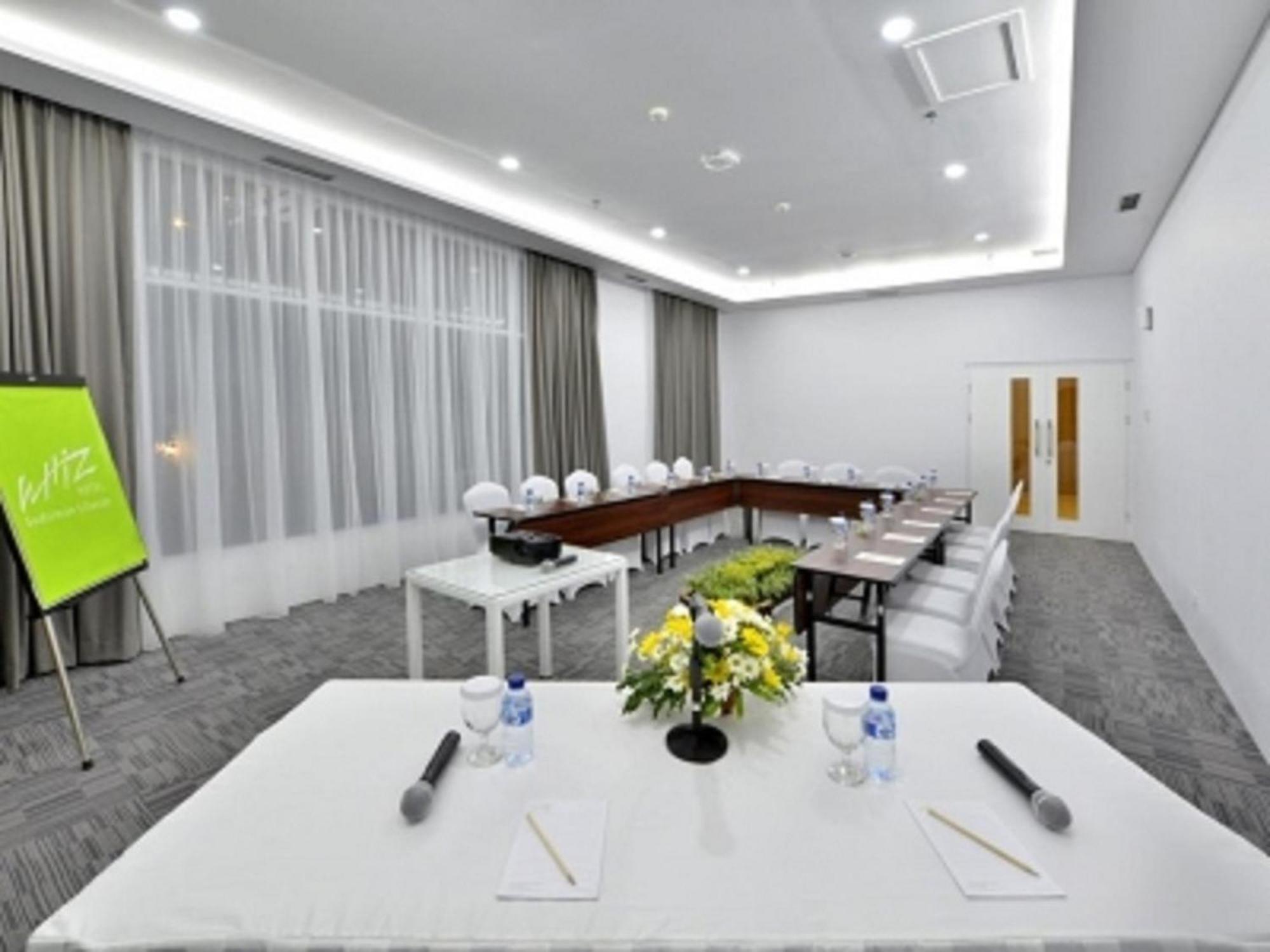 Whiz Prime Hotel Sudirman Cilacap Dış mekan fotoğraf