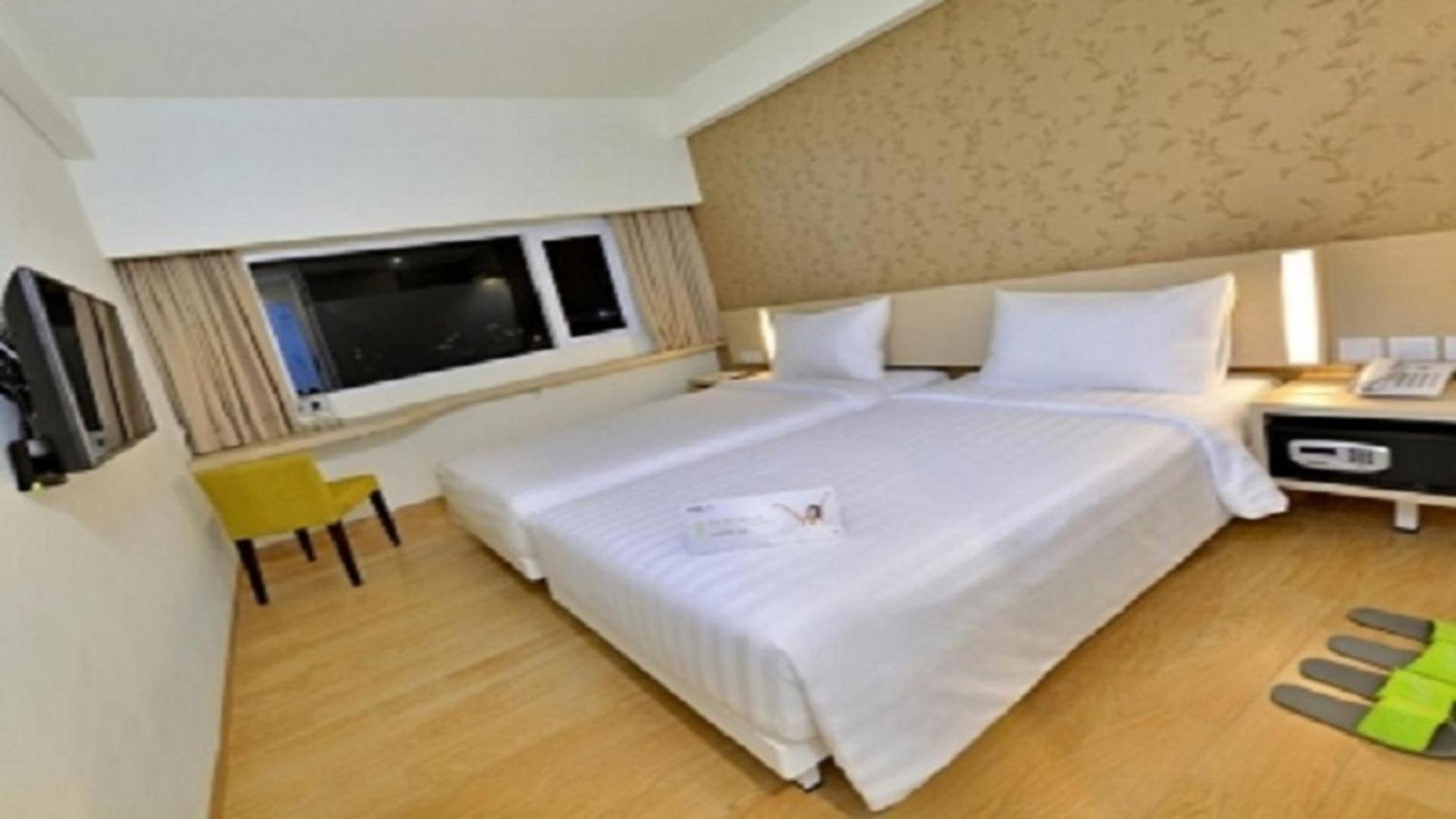 Whiz Prime Hotel Sudirman Cilacap Dış mekan fotoğraf