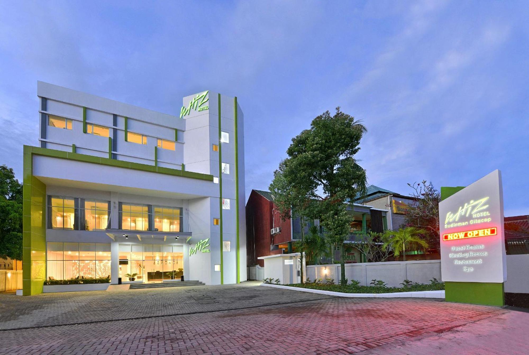 Whiz Prime Hotel Sudirman Cilacap Dış mekan fotoğraf