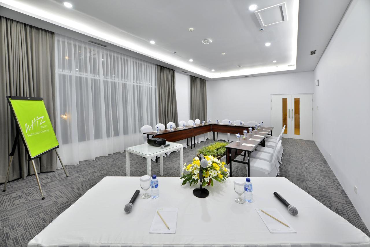 Whiz Prime Hotel Sudirman Cilacap Dış mekan fotoğraf